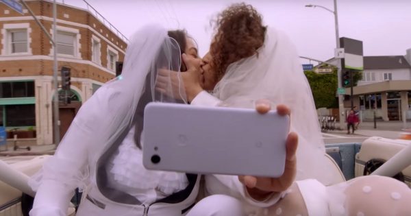 Google Pixels Pride Ad Promotes Phones Kiss-Detection Feature [Video]