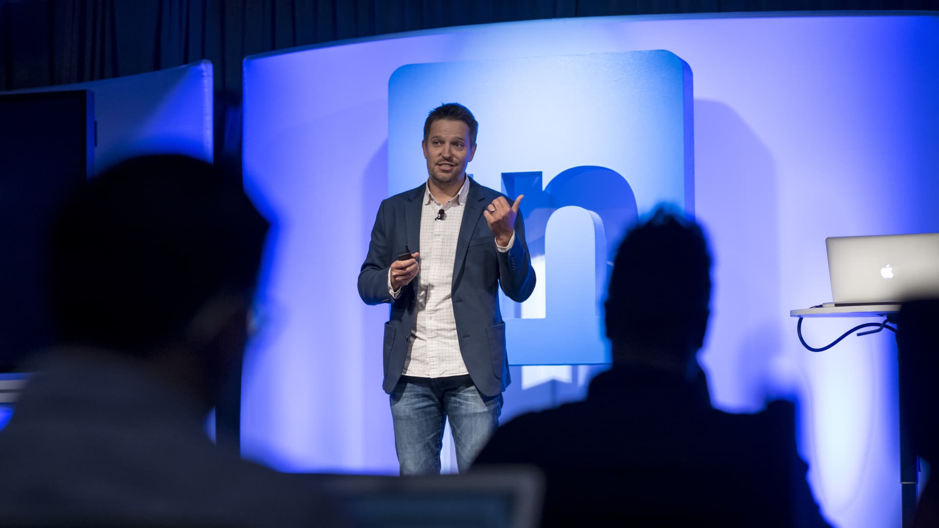 LinkedIn expands Thought Leader ads, eyeing TikTok and Instagram [Video]