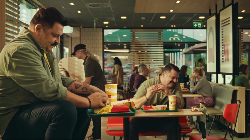 Romanian star comedian, Bobonete, sits with unexpected versions of himself in new Big Mac campaign [Video]