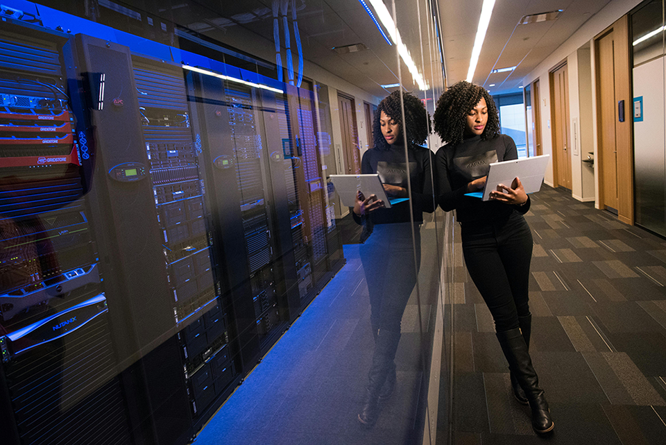 Essentials of Marketing Analytics for Smarter Decisions [Video]